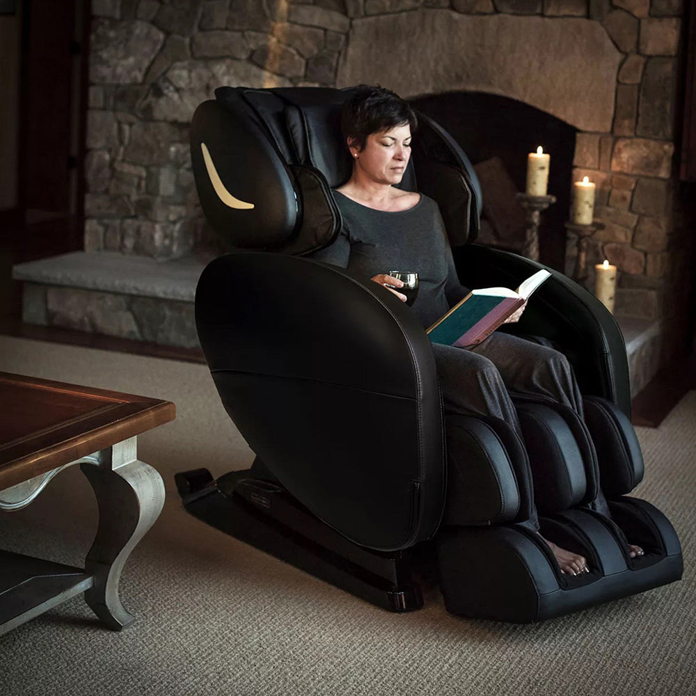 X3 - Unique near-flat reclining S-Track massage mechanism and decompression stretch.